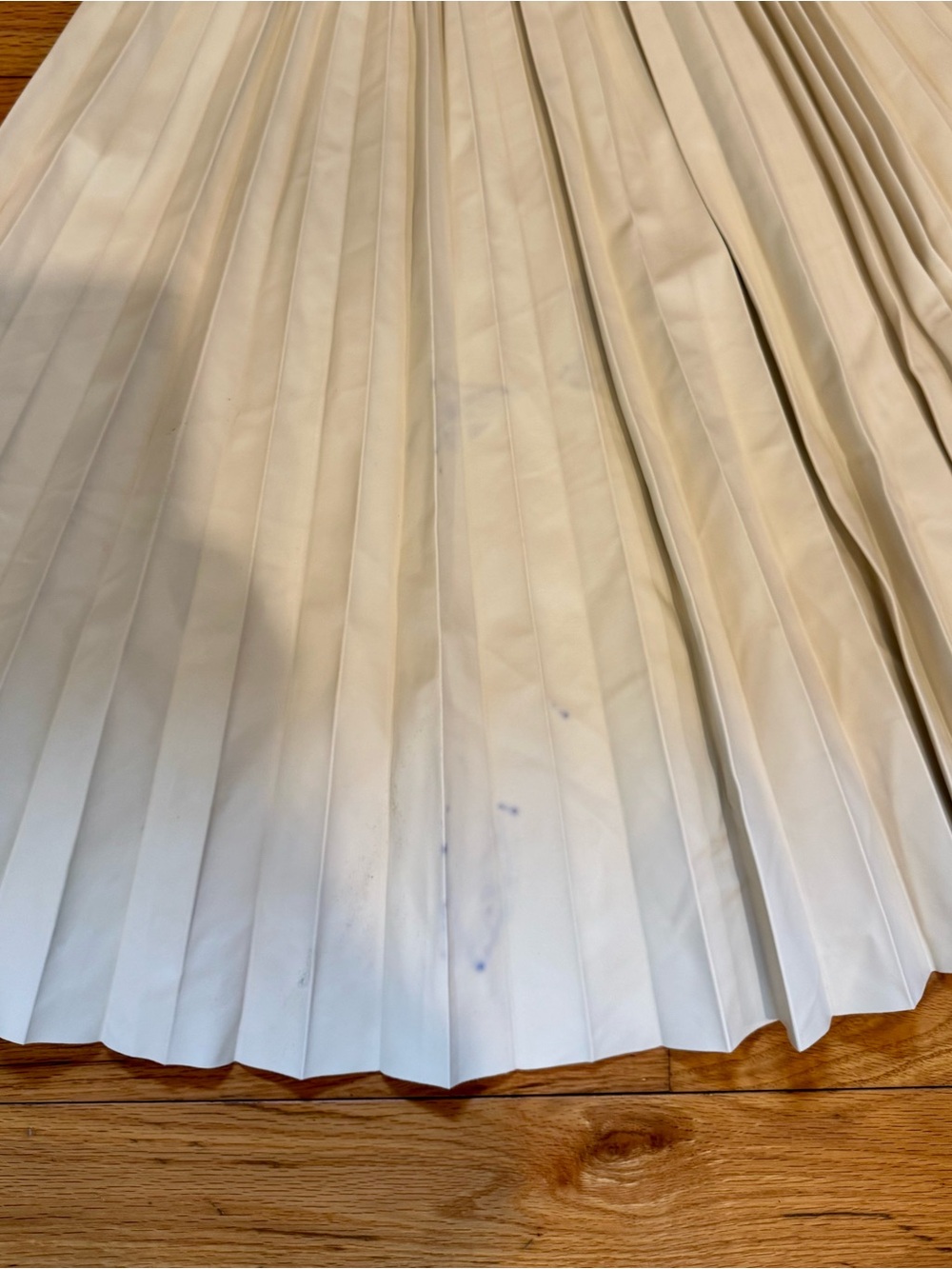 Zara Cream Pleated Pleather Midi Skirt with Structured Waistband - Picture 5 of 6